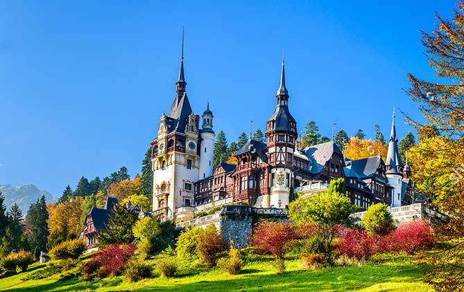 Romania.org - showing the Peleș Castle